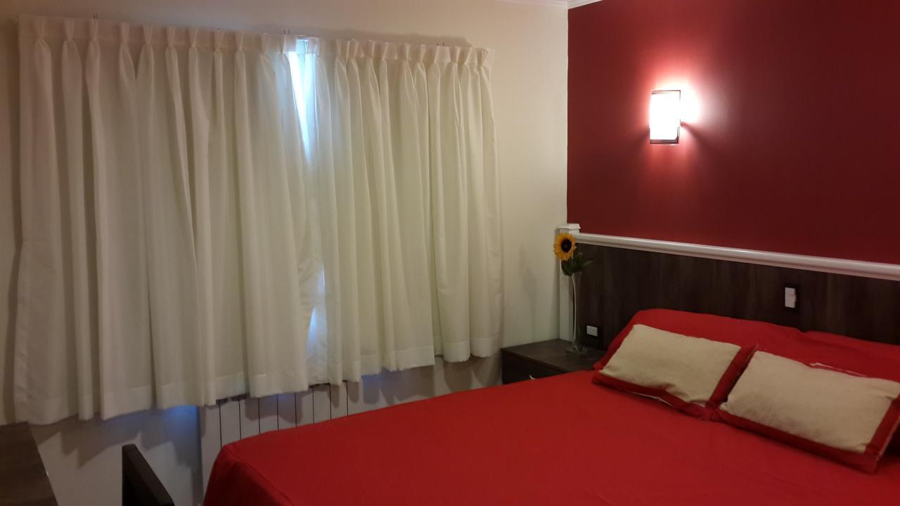 Hotel Cueva De Las Manos เปริโต โมเรโน ภายนอก รูปภาพ