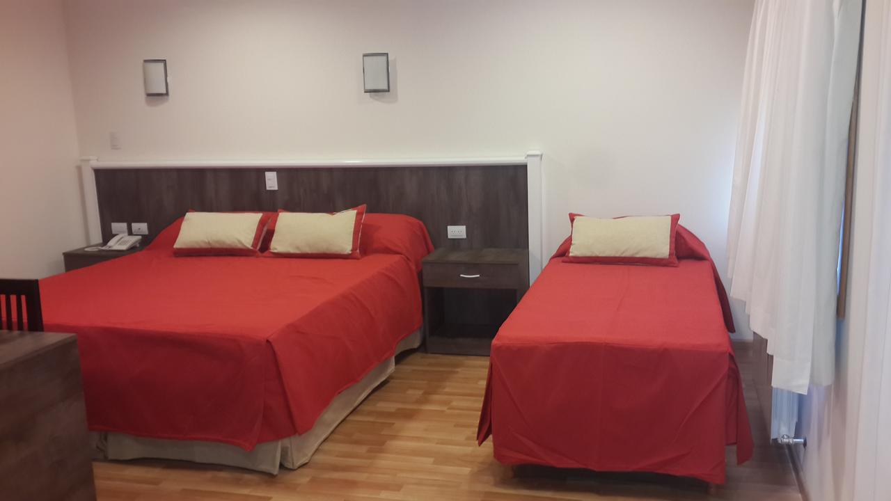 Hotel Cueva De Las Manos เปริโต โมเรโน ภายนอก รูปภาพ