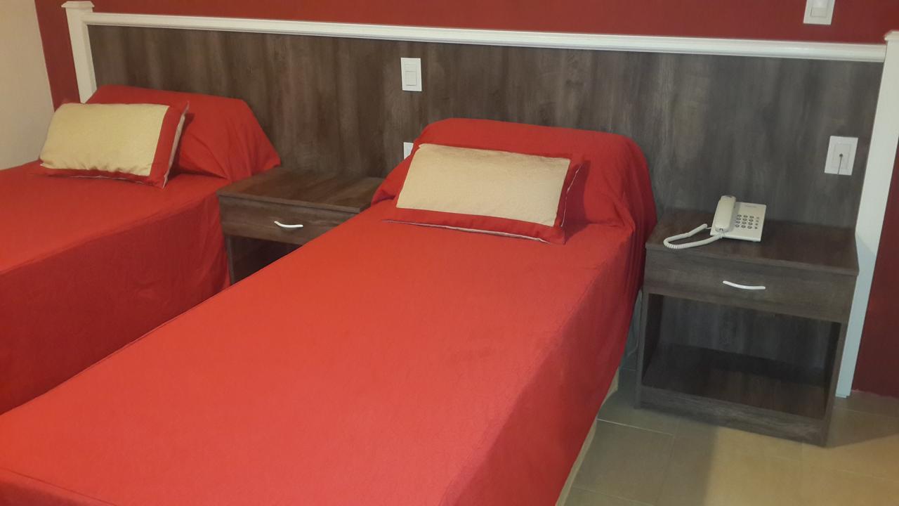 Hotel Cueva De Las Manos เปริโต โมเรโน ภายนอก รูปภาพ