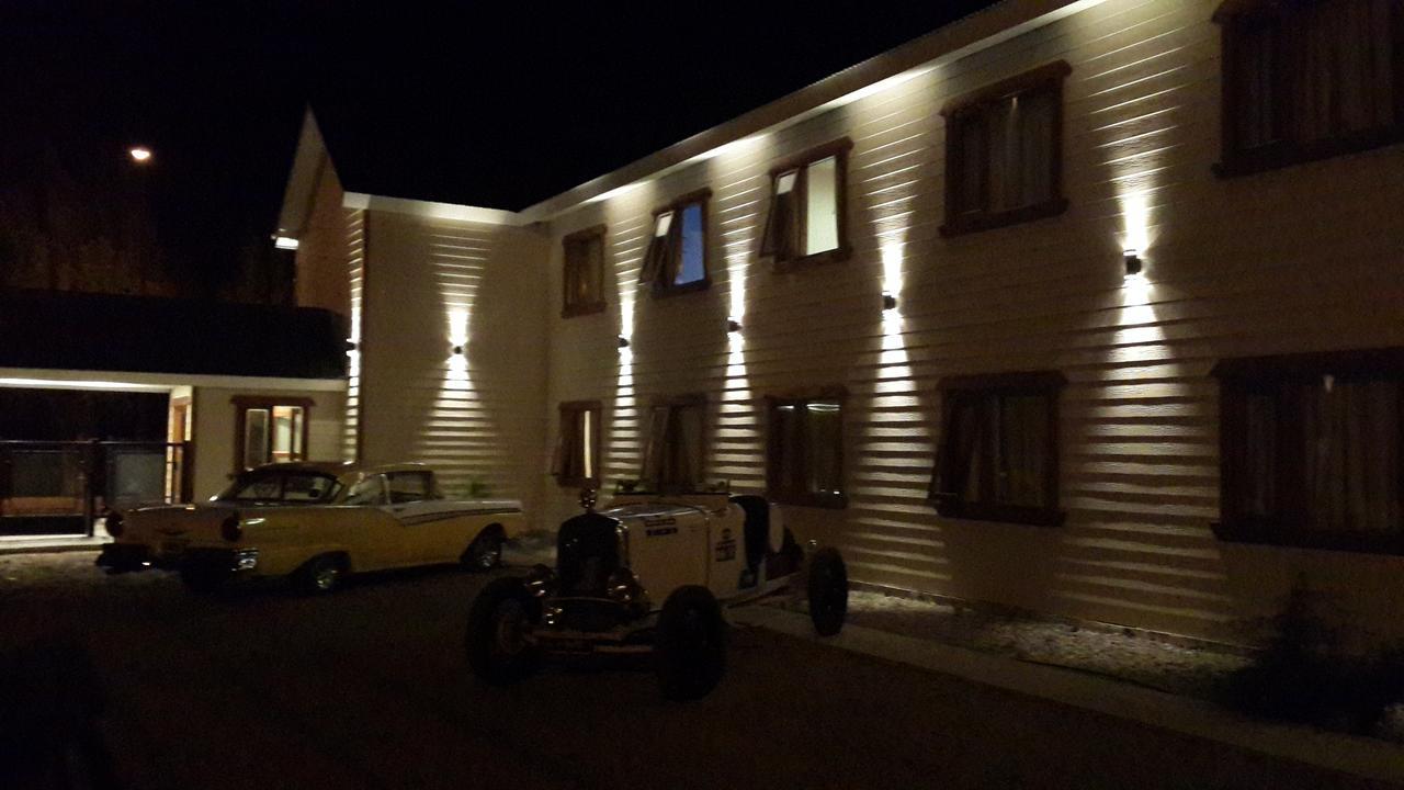 Hotel Cueva De Las Manos เปริโต โมเรโน ภายนอก รูปภาพ